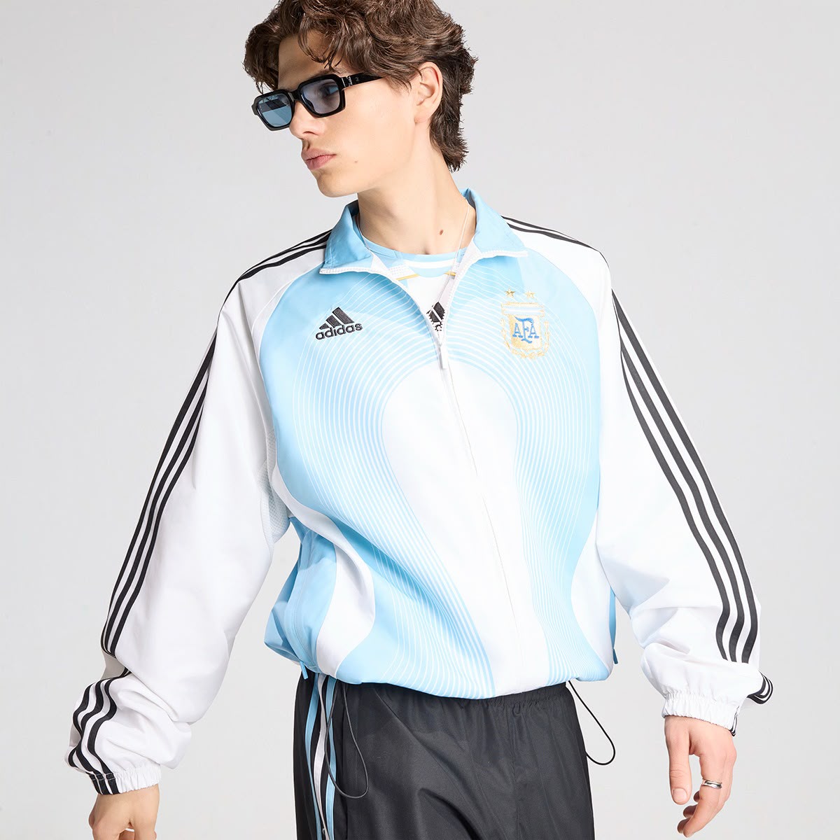 Campera Argentina Retro Celeste y Blanca | Estilo Deportivo AFA